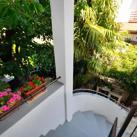 Apartment In Novigrad Mit Privatem Parkplatz Karpinjan